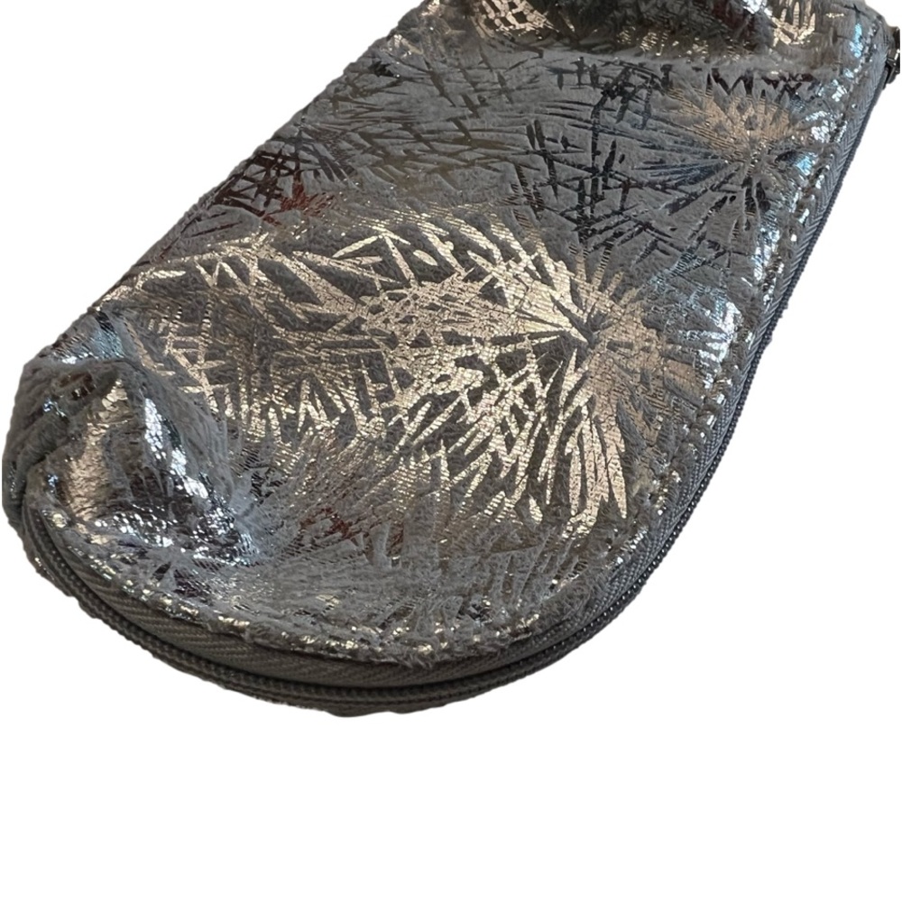 Mac Cosmetics Silver Metallic Makeup Bag Nwot - image 4